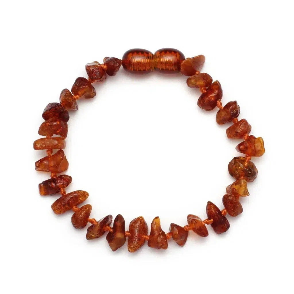 Barnsteen armbandje – cognac – chips gepolijst – 14 cm