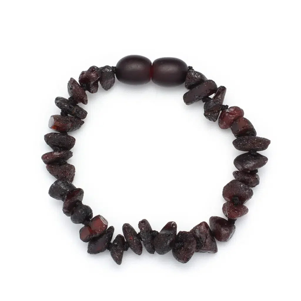 Barnsteen armbandje – chips – ruwe kraaltjes – 14 cm – Kers