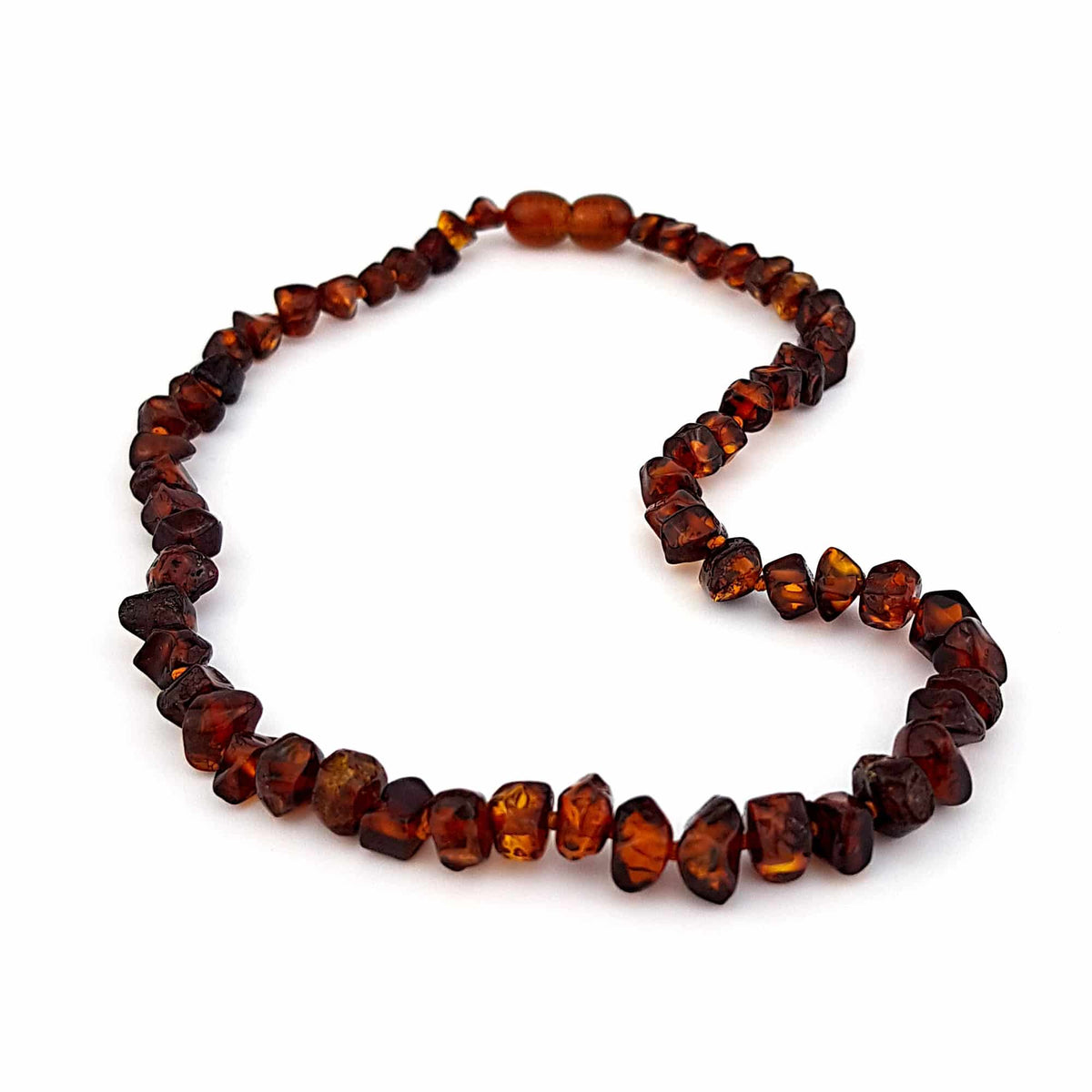 Barnsteen ketting – afgevlakte gepolijste kraaltjes – 33 cm – Bruin