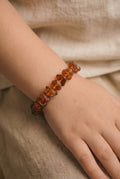 Barnsteen armbandje – cognac – chips gepolijst – 14 cm
