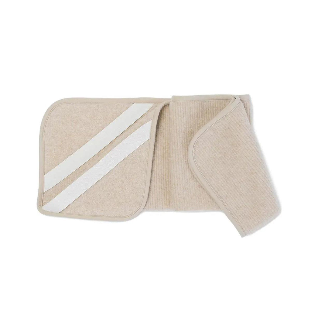 Wollen onderlegger ledikant met rib structuur – merinowol – 60 × 120 cm
