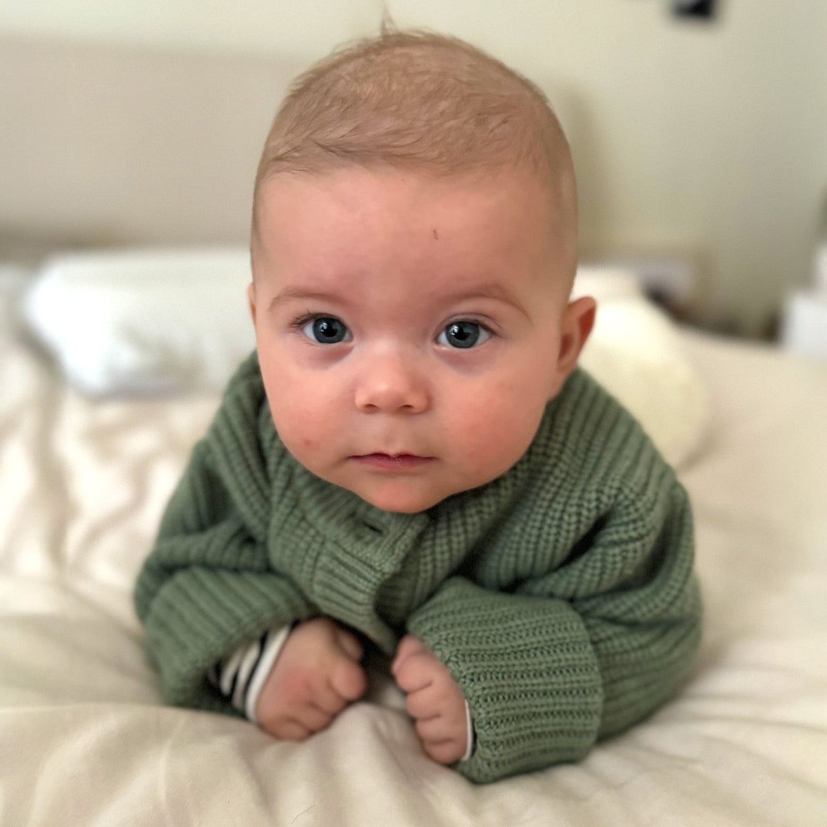Gebreid wollen babyvestje – merinowol – Harper