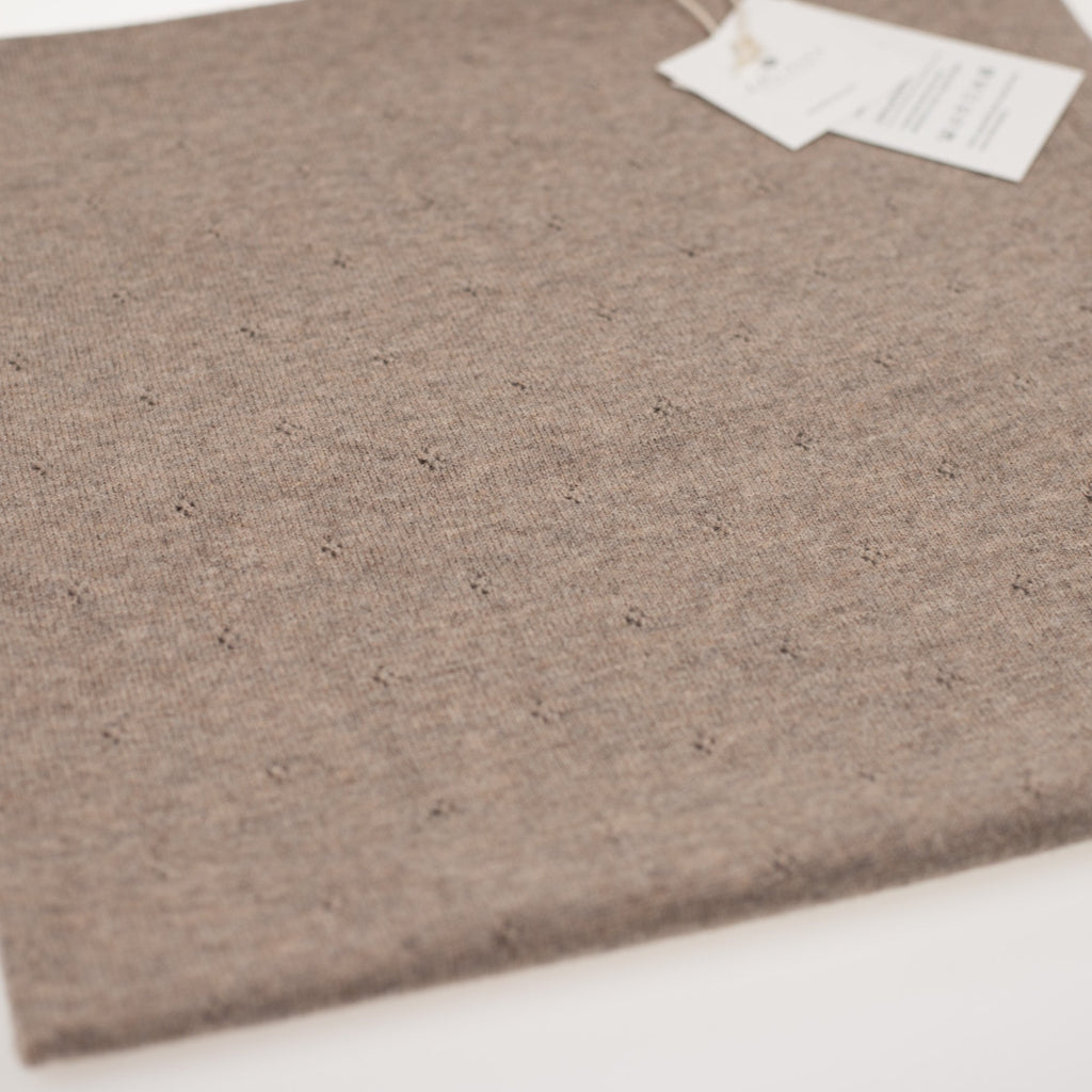 Wollen baby- en wikkeldeken – pointelle gebreid – merinowol – Cobble