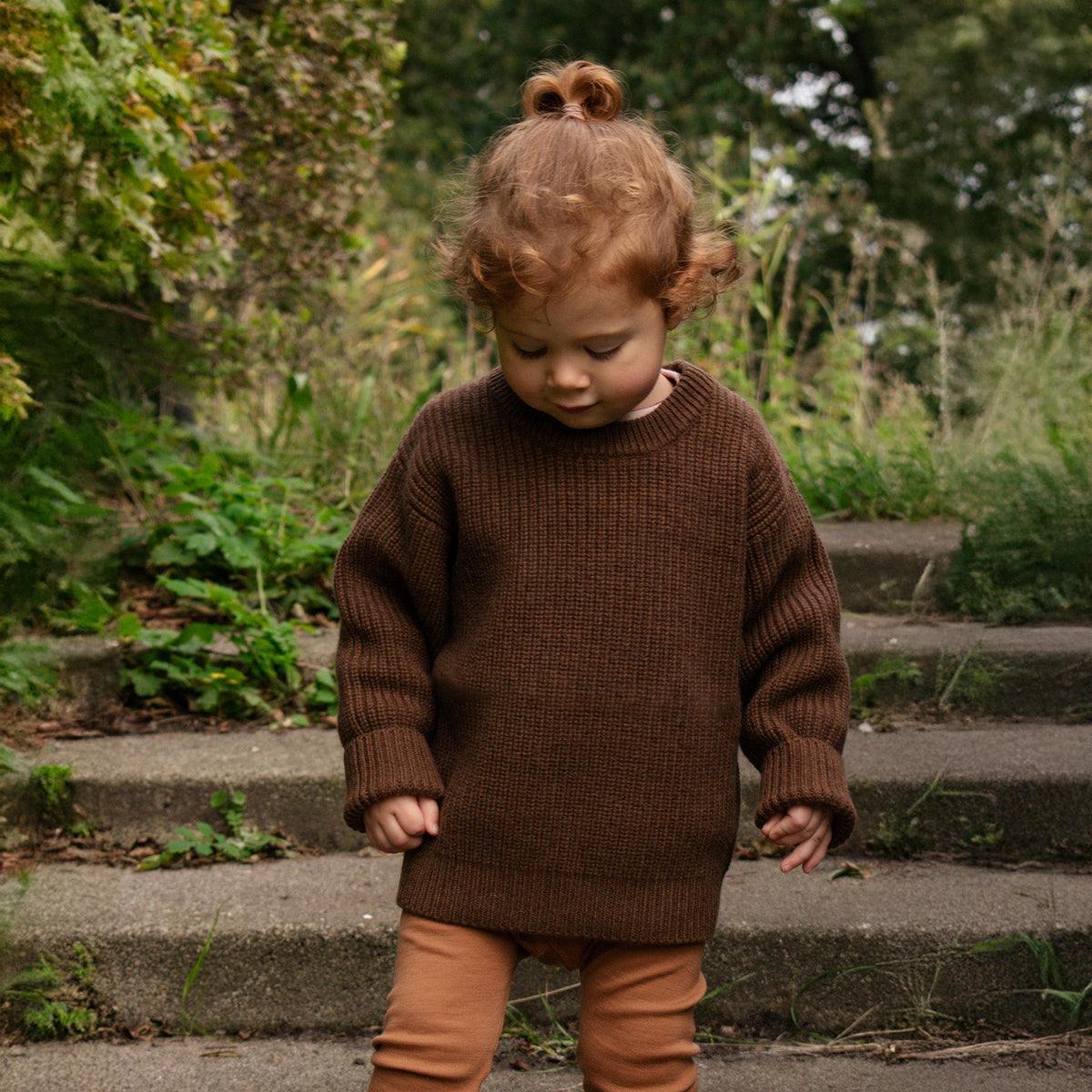 Gebreid wollen babytruitje – merinowol – Brunette