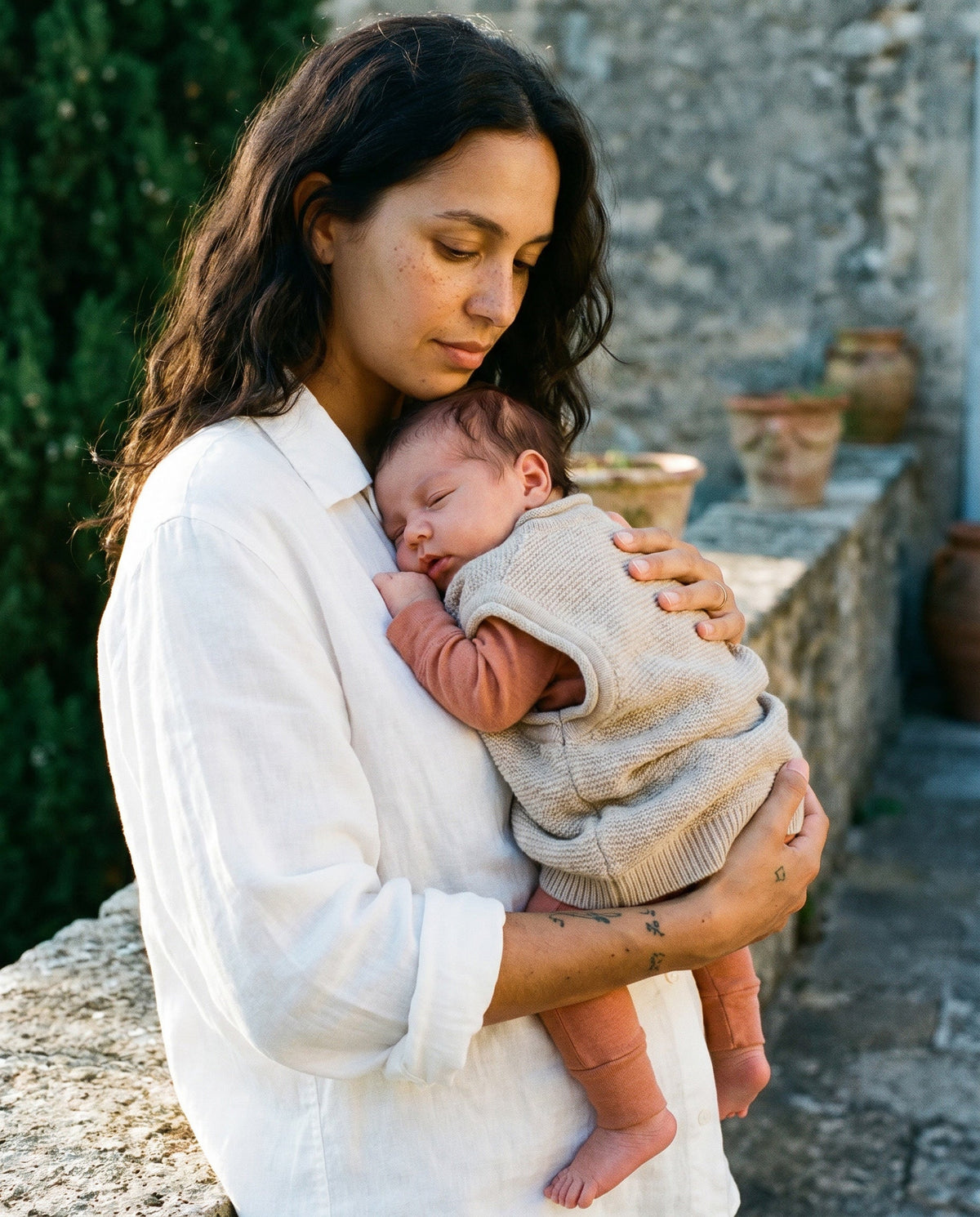 Merinowol gebreide babyspencer – Garlic