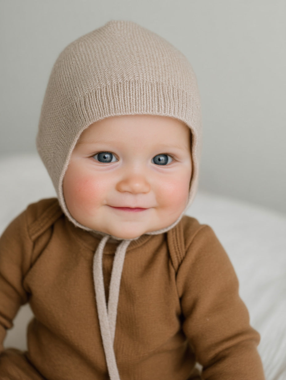 Wollen strikmuts baby gebreid – merinowol – Garlic
