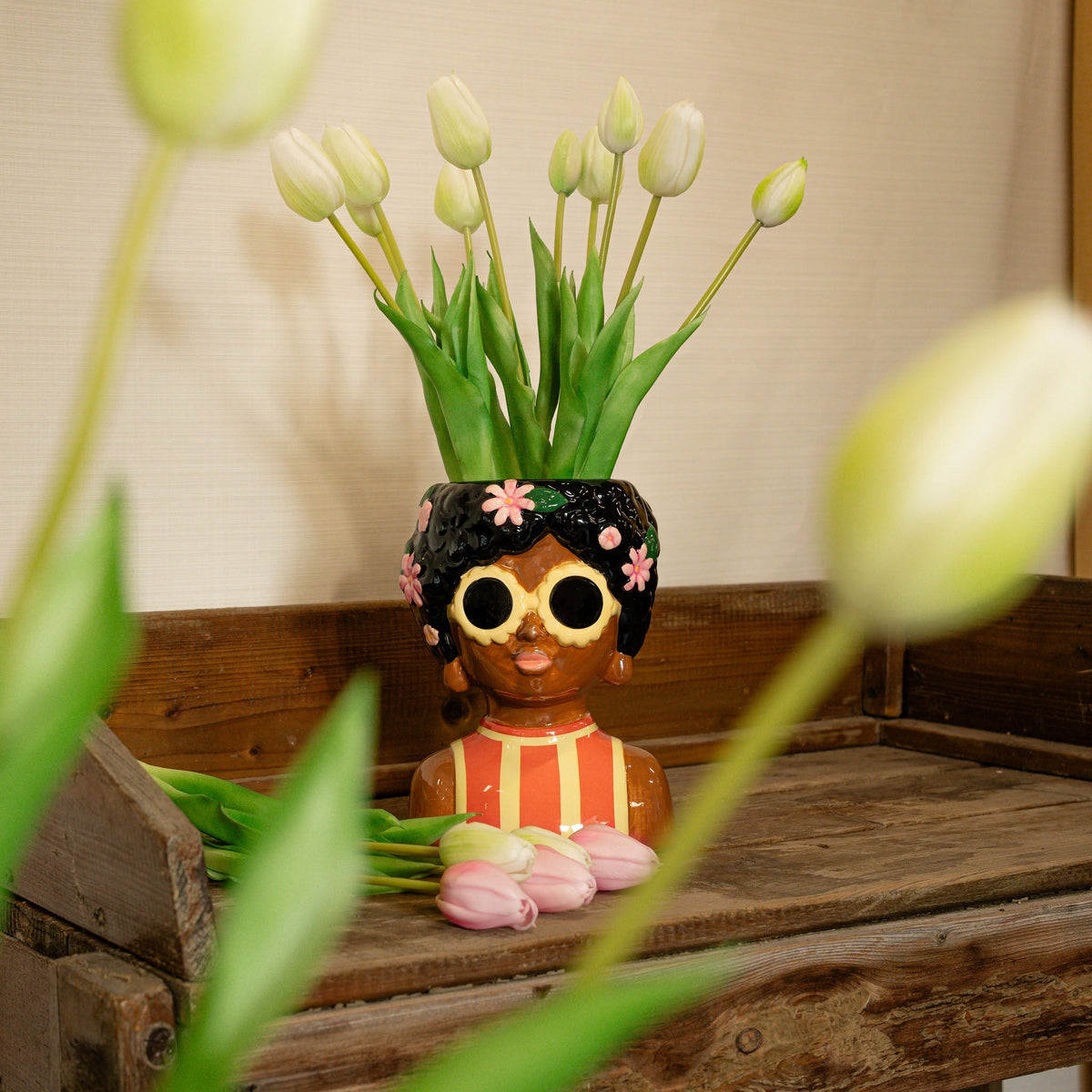 Vase Lady Sunny + 10x Real Touch Tulips White/Green